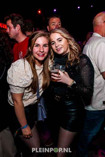 Publiek Bewerkt    (30)